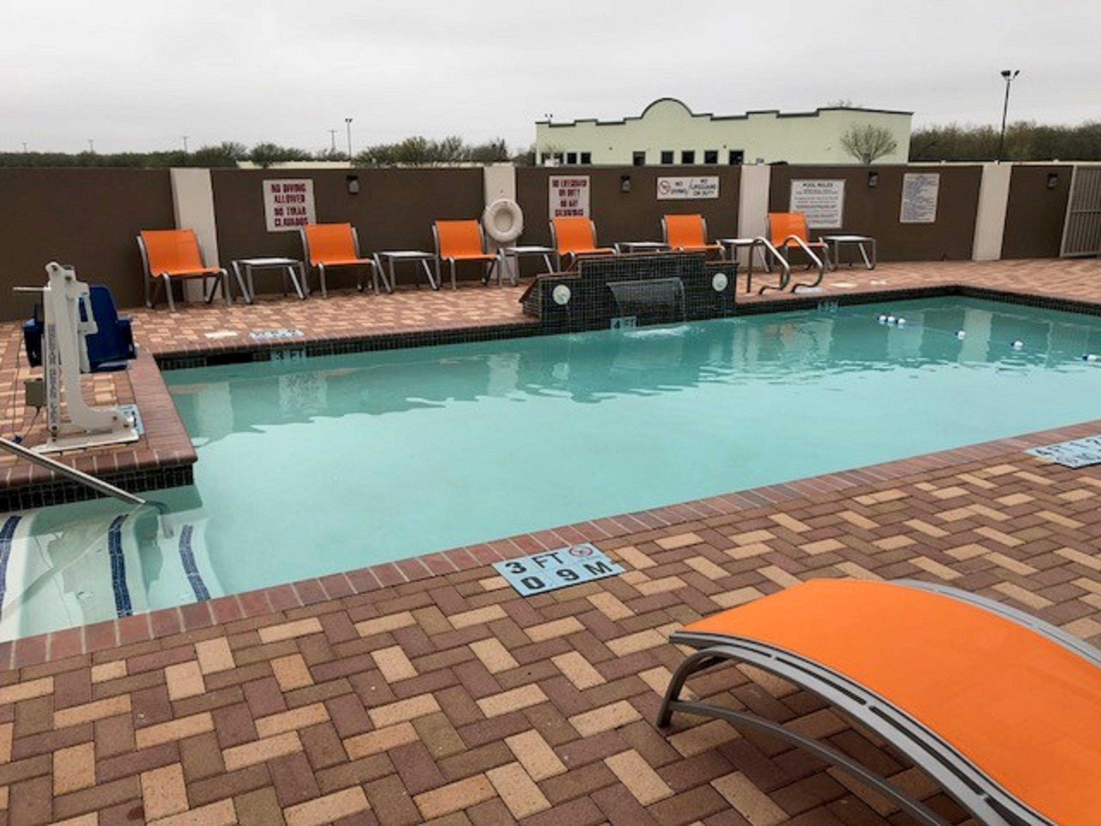 Holiday Inn Express Hotel & Suites Rio Grande City, An Ihg Hotel Exterior foto
